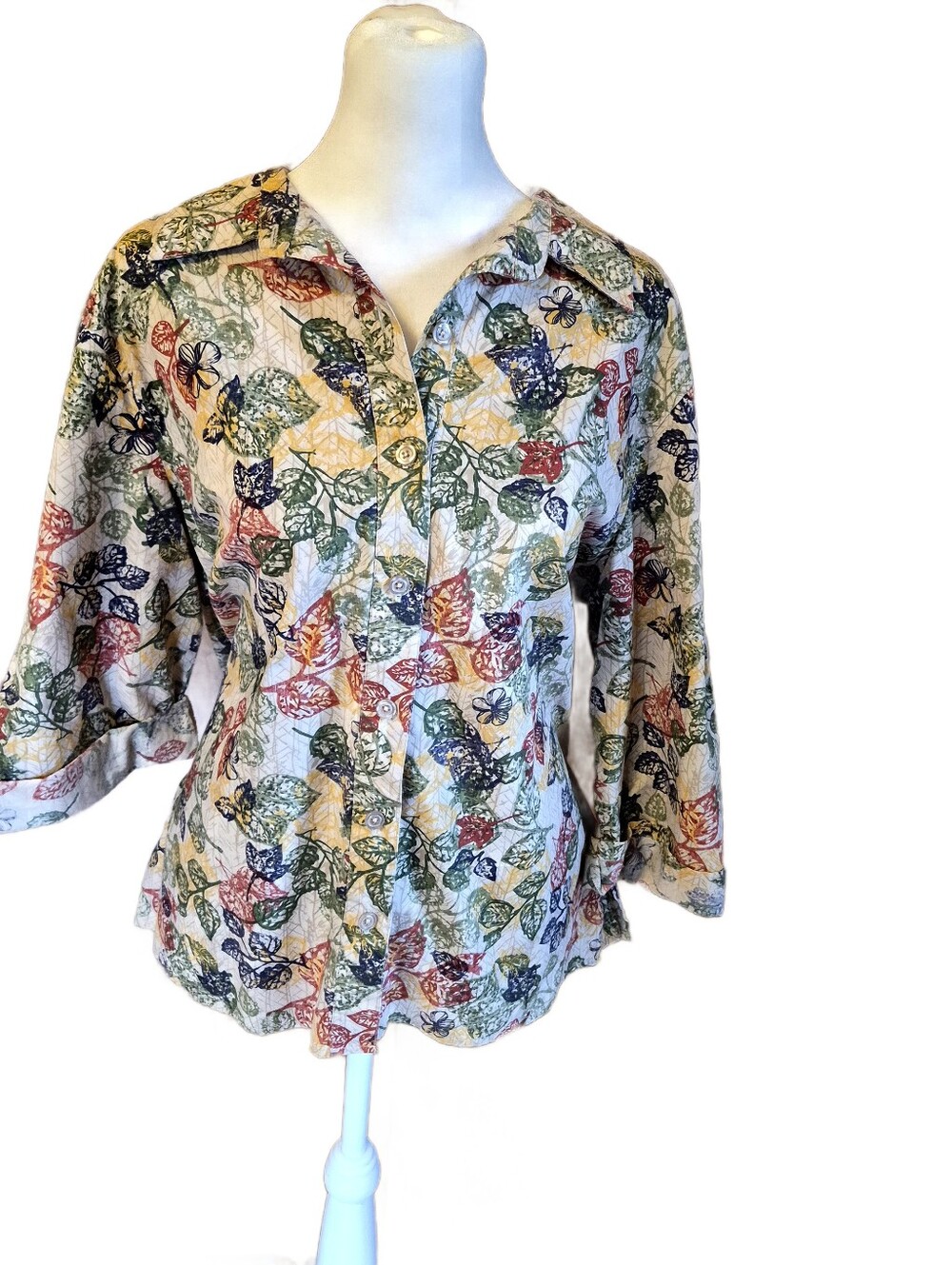 breckenridge Cream Button-Front Leaf Print Shirt with Multi-Color Leaves